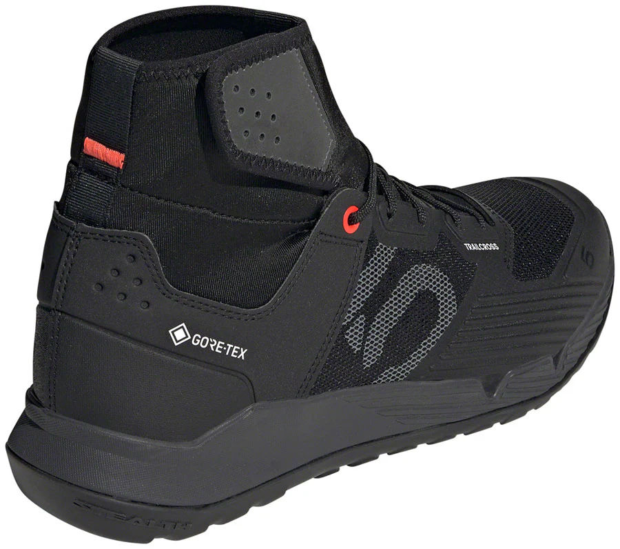 Five Ten Trailcross GTX Flat Shoes - Mens Core BLK / DGH Solid Gray / FTWR White 13 - Image 4