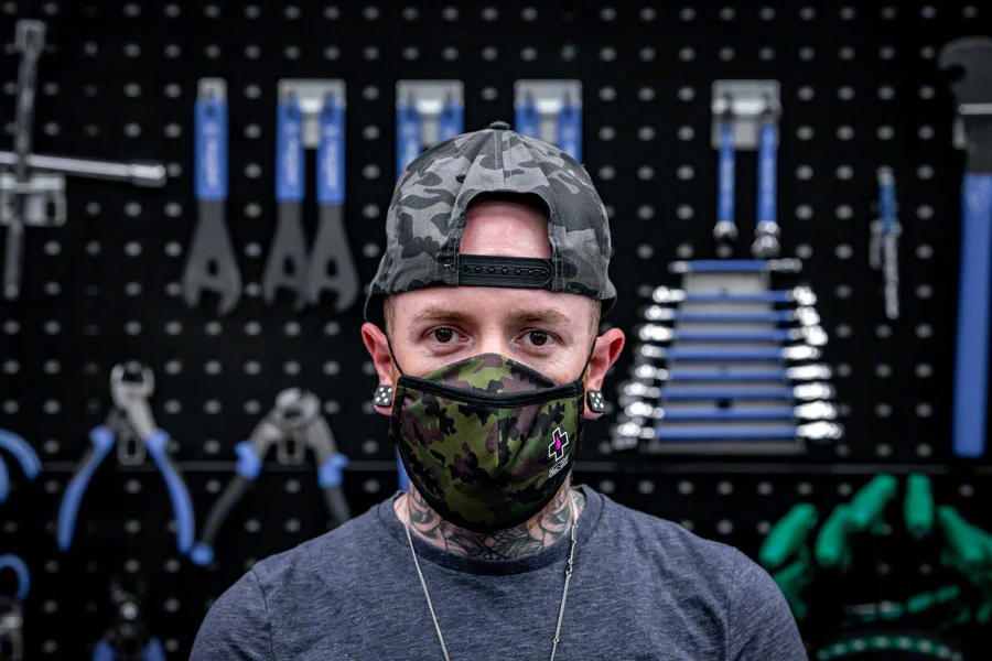 Muc-Off Reusable Face Mask - Woodland Camo Small - Image 4