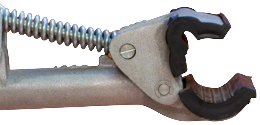 Park Tool 467B Rubber Clamp Cover with Single Cable Groove: Pair - Image 2