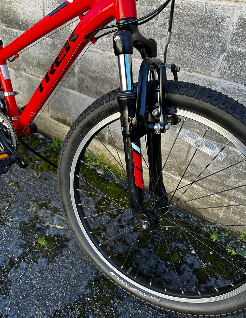 Pre Owned - 2017 Trek Precaliber 24 - Image 2